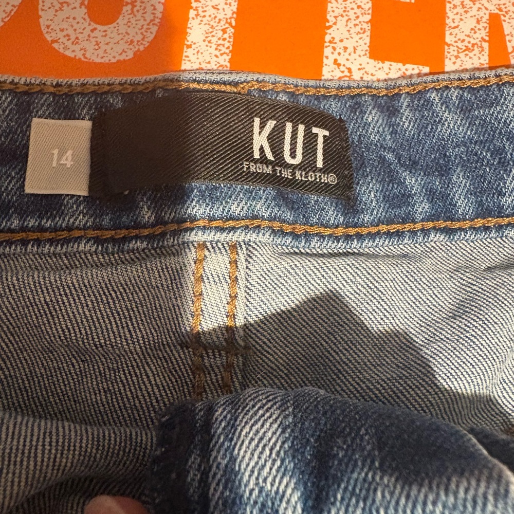 Kut from the Kloth Light Blue Denim - Picture 3 of 4